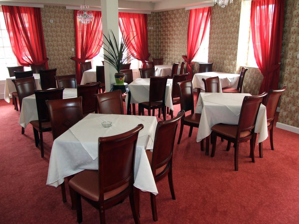 Hotel Kralj Vrnjačka Banja Dış mekan fotoğraf