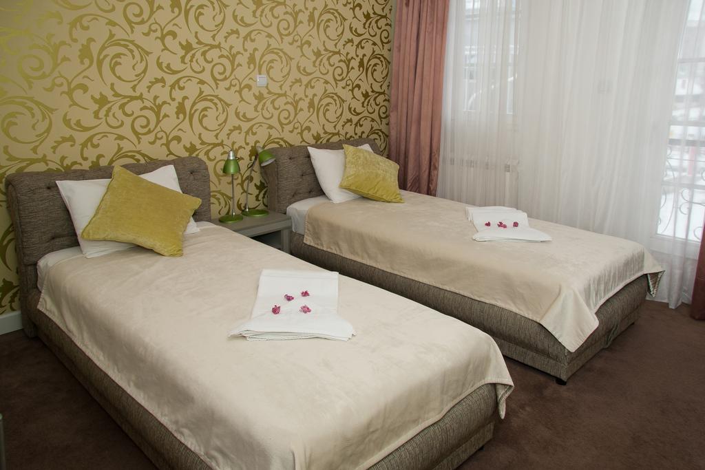 Hotel Kralj Vrnjačka Banja Oda fotoğraf
